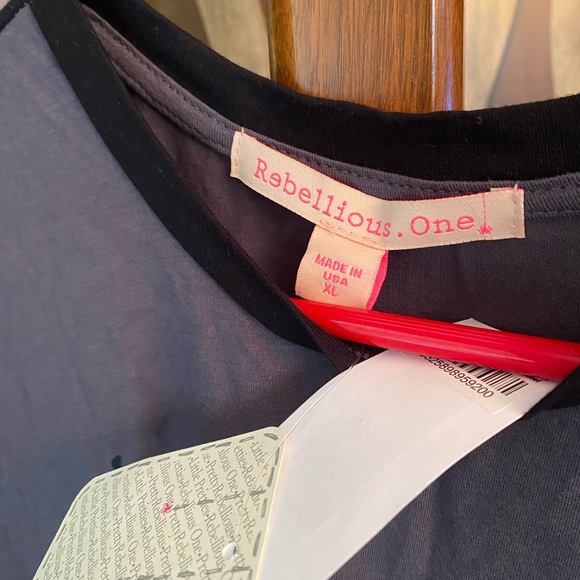 NWT Rebellious.One Graphic “happy Friday” Tee, size X-large - Picture 3 of 4